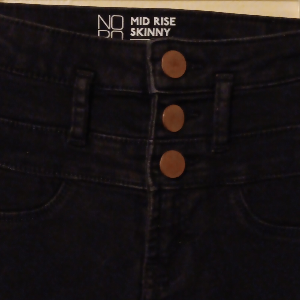 Jeans - Picture 2 of 10